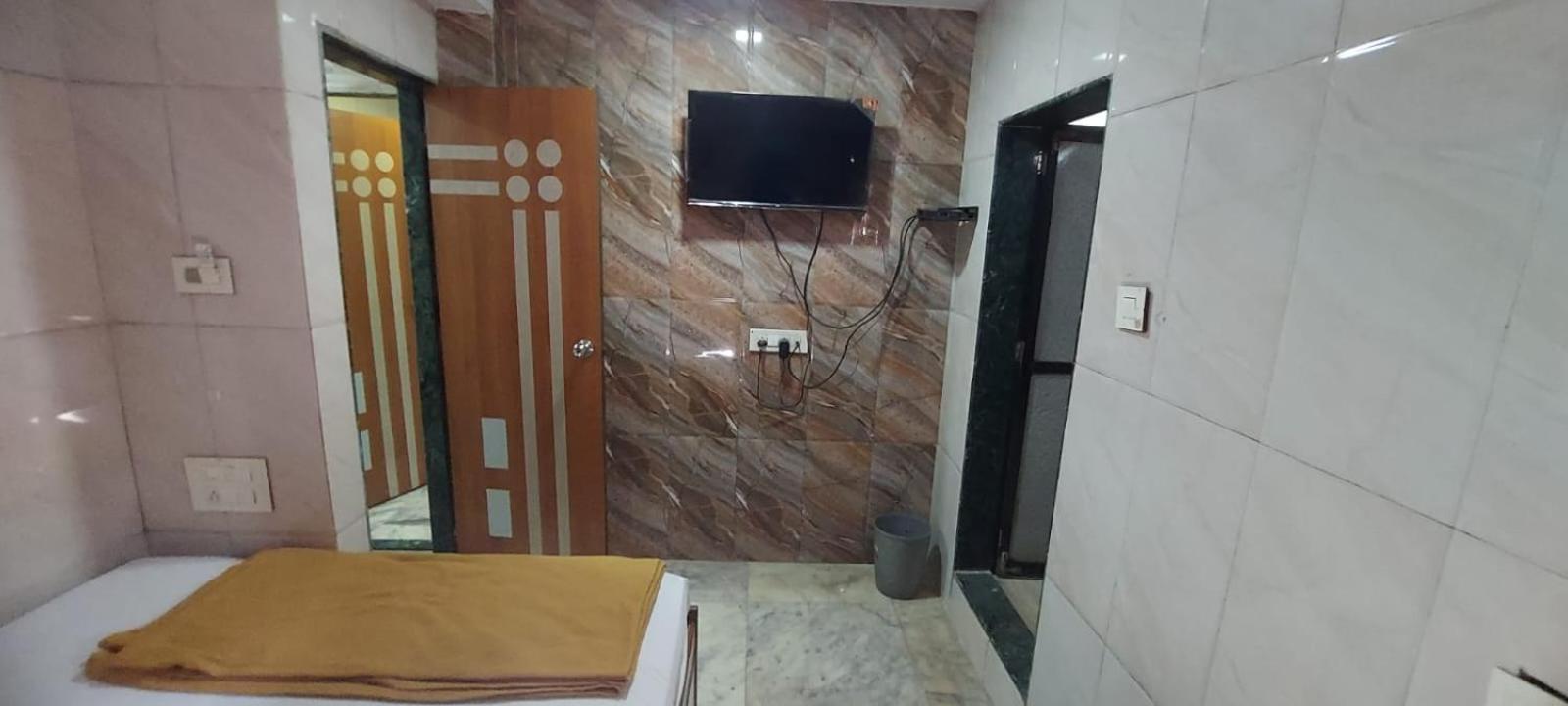 Glitz Hotels Sai Guest House - Nr Inorbit Mall Vashi Navi Mumbai Exterior photo