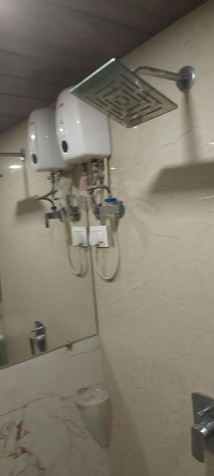 Glitz Hotels Sai Guest House - Nr Inorbit Mall Vashi Navi Mumbai Exterior photo